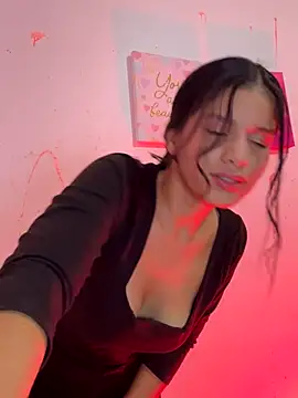 Julieta-Cutie online show from October 19, 5:21 am