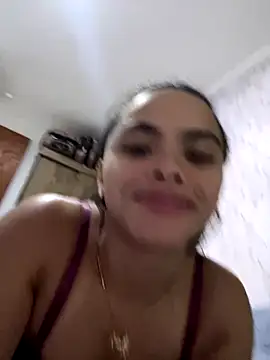 safadinhaquenteW online show from November 1, 8:03 pm