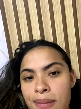 safadinhaquenteW online show from October 12, 2:46 am