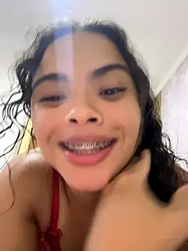 safadinhaquenteW online show from October 26, 10:10 pm