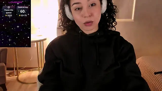 Aisha Goldstein online show from February 6, 6:31 am