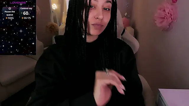 Aisha Goldstein online show from April 5, 5:58 am