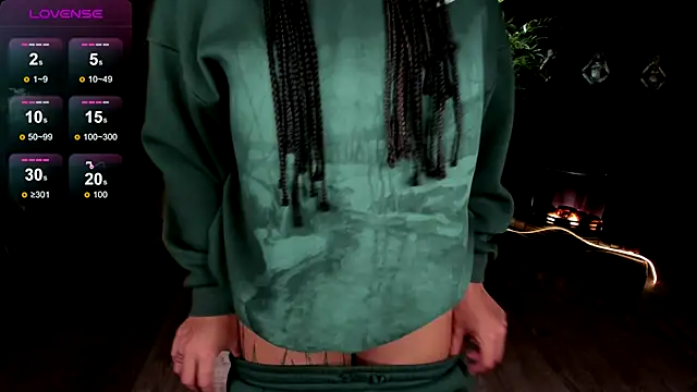 Snapshot of Aisha_Goldstein chatting on November 12, 5:44 am Aisha Goldstein online show from November 12, 5:44 am