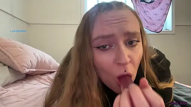 Pattyworld69 online show from April 3, 11:33 pm