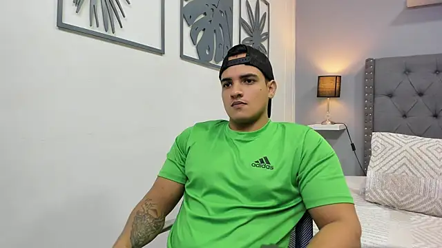 violeta and maxx online show from December 1, 11:49 pm