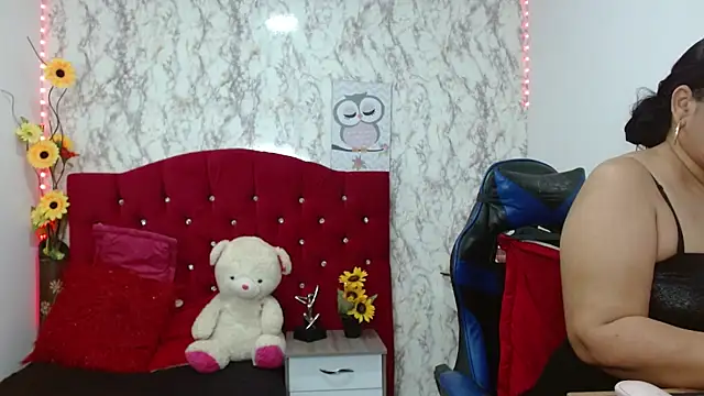  Danna Milf  online show from November 25, 12:55 am