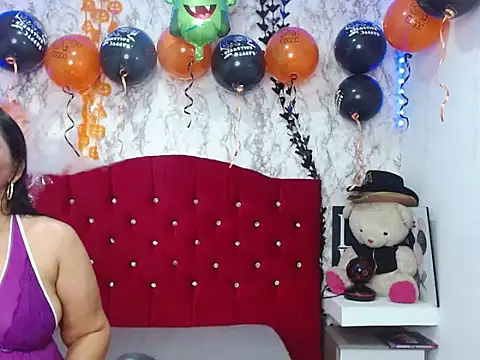  Danna Milf  online show from October 26, 2:01 am