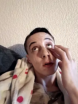 fresh-laD online show from February 3, 1:49 am