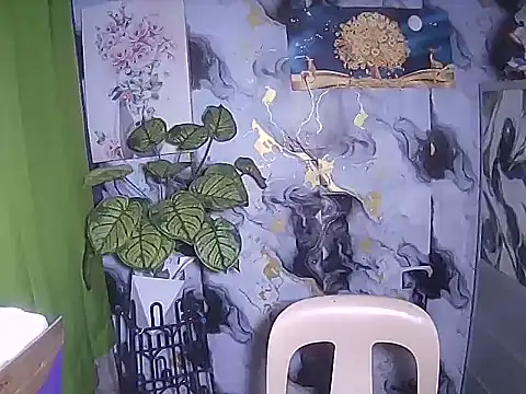 Snapshot of trishacummerts chatting on June 8, 12:49 am trishacummerts online show from June 8, 12:49 am