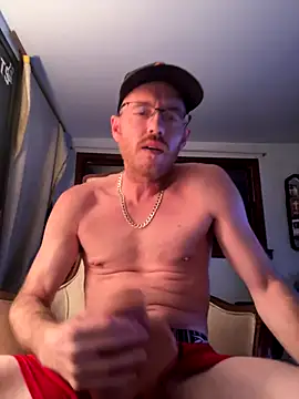 Snapshot of BigDickMike420 chatting on October 25, 5:50 am BigDickMike420 online show from October 25, 5:50 am
