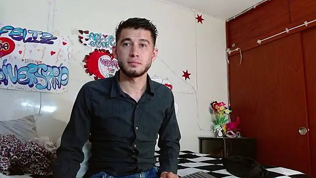 picante70  online show from March 23, 12:27 pm