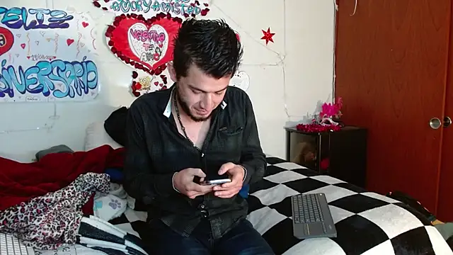 picante70  online show from December 17, 10:53 am