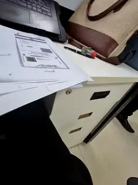 Snapshot of crawlerdrill chatting on October 28, 9:08 am crawlerdrill online show from October 28, 9:08 am