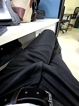 Snapshot of crawlerdrill chatting on November 3, 12:42 pm crawlerdrill online show from November 3, 12:42 pm