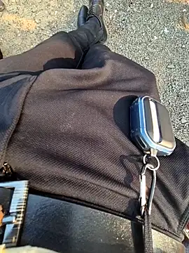 Snapshot of crawlerdrill chatting on November 27, 9:54 am crawlerdrill online show from November 27, 9:54 am