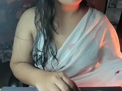 Divya68 online show from December 19, 6:10 pm