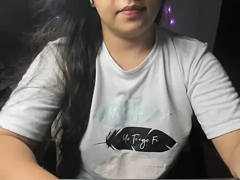 Snapshot of Divya68 chatting on October 18, 5:37 pm Divya68 online show from October 18, 5:37 pm