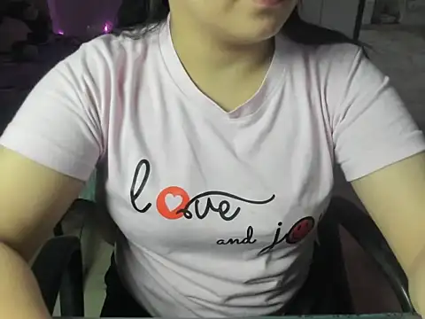 Divya68 online show from November 15, 5:39 pm