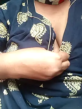 Snapshot of SX-ANA chatting on November 7, 8:30 am SX-ANA online show from November 7, 8:30 am