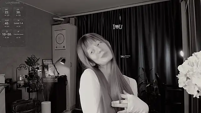 Soundless-Voice online show from December 21, 3:47 pm