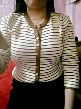 SansanCii online show from February 10, 11:04 pm