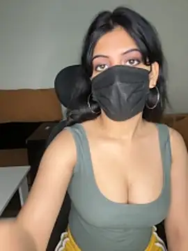 Snapshot of hey_wifey chatting on October 19, 12:19 pm hey wifey online show from October 19, 12:19 pm