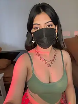 Snapshot of hey_wifey chatting on November 7, 8:30 am hey wifey online show from November 7, 8:30 am