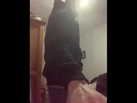 lucky1661 online show from December 4, 8:30 pm