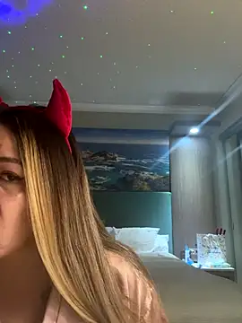 Snapshot of sherylarrota chatting on October 14, 3:29 am sherylarrota online show from October 14, 3:29 am