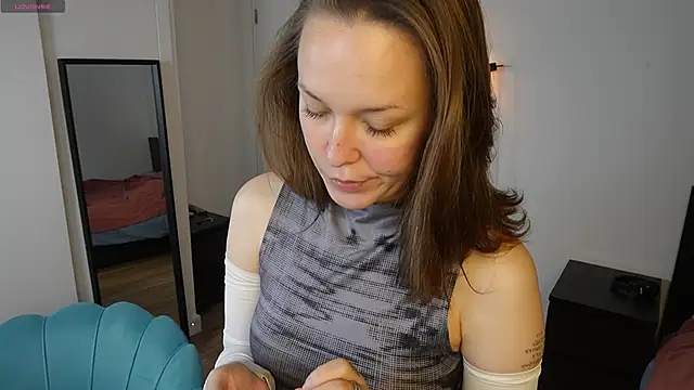 NeonyMuse online show from November 21, 10:36 am