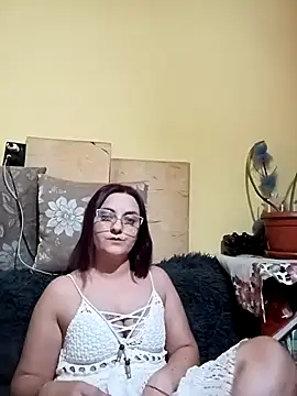 Snapshot of Titinceto88 chatting on October 16, 7:33 pm Titinceto88 online show from October 16, 7:33 pm