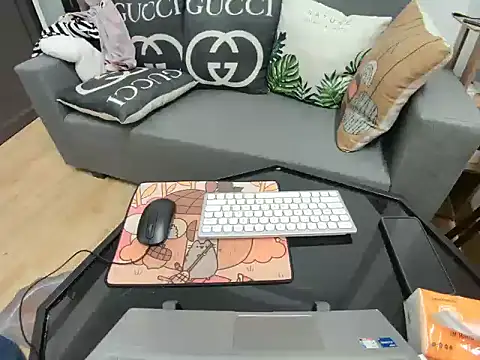 Hanna Mina online show from October 24, 5:50 am