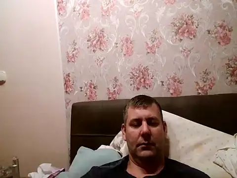 Snapshot of tibci12789 chatting on December 4, 4:50 pm tibci12789 online show from December 4, 4:50 pm