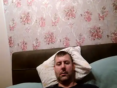 Snapshot of tibci12789 chatting on December 2, 8:27 am tibci12789 online show from December 2, 8:27 am