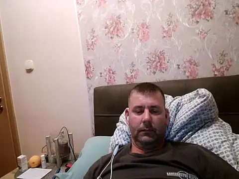 Snapshot of tibci12789 chatting on November 7, 8:46 pm tibci12789 online show from November 7, 8:46 pm