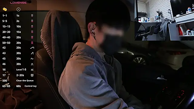 koreanboy2341 online show from March 13, 3:28 pm