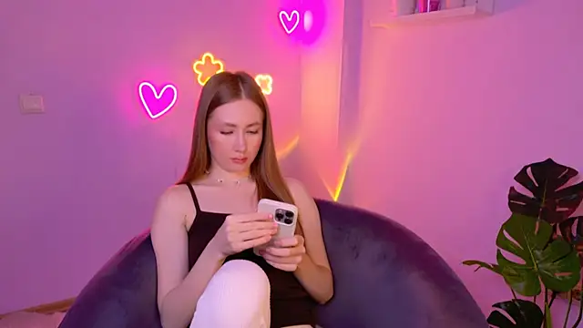 EllyColins online show from May 31, 2:50 am
