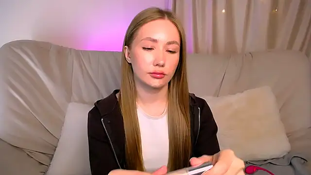 EllyColins online show from May 26, 3:26 am