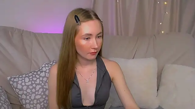 EllyColins online show from November 19, 3:06 am