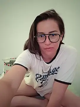 Lui Fer01 online show from April 4, 10:00 am