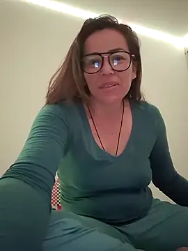 Lui Fer01 online show from March 5, 6:43 am