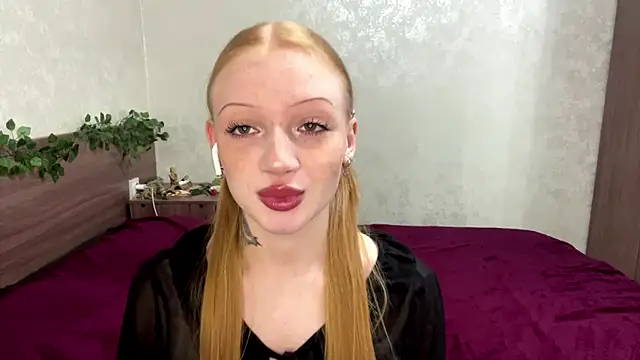 Iamlylu online show from November 23, 5:50 am