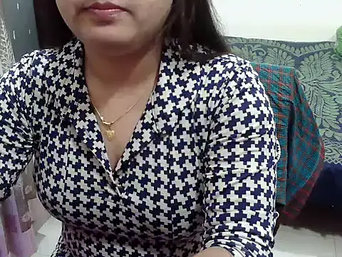 SexyRani2000 online show from December 4, 1:32 pm