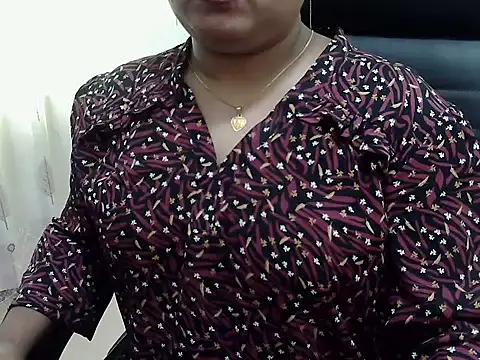 SexyRani2000 online show from May 4, 7:55 am