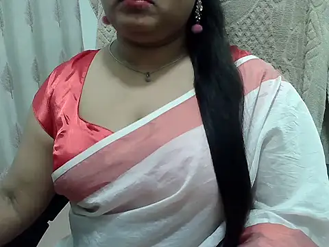 SexyRani2000 online show from May 17, 5:24 pm