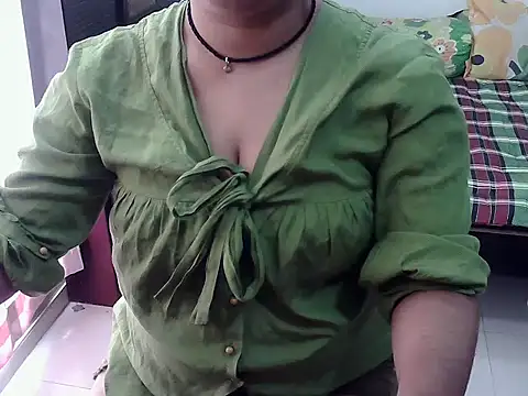 SexyRani2000 online show from November 5, 5:32 am