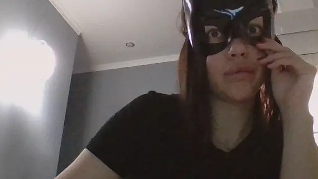 Snapshot of Yanorell chatting on February 11, 6:52 pm Yanorell online show from February 11, 6:52 pm