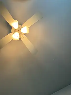 Snapshot of strike4strike chatting on November 28, 1:55 pm strike4strike online show from November 28, 1:55 pm