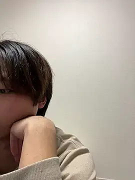 Snapshot of nagi_112 chatting on March 4, 12:13 pm nagi 112 online show from March 4, 12:13 pm