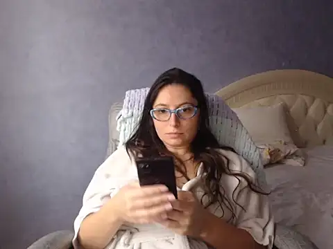 LuckyLisa23 online show from December 18, 10:52 am